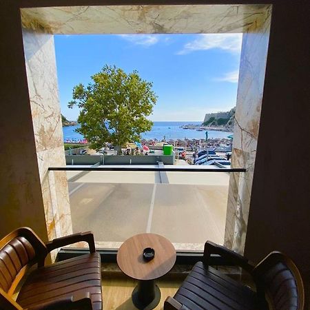 Marinus Hotel Улцин Екстериор снимка